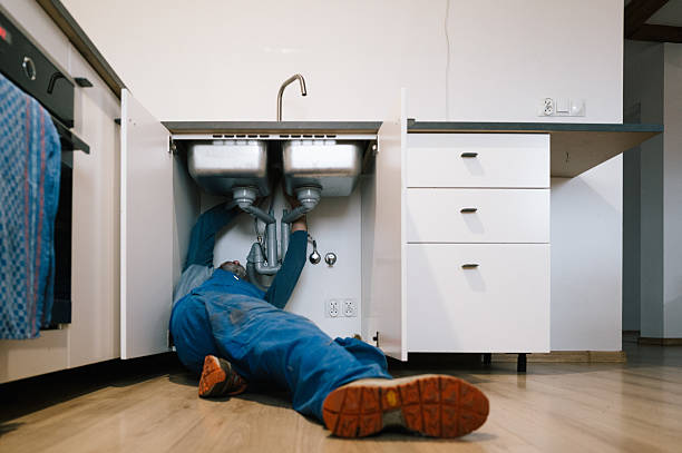 Professional Leak Detection technician working in Garden City, MO